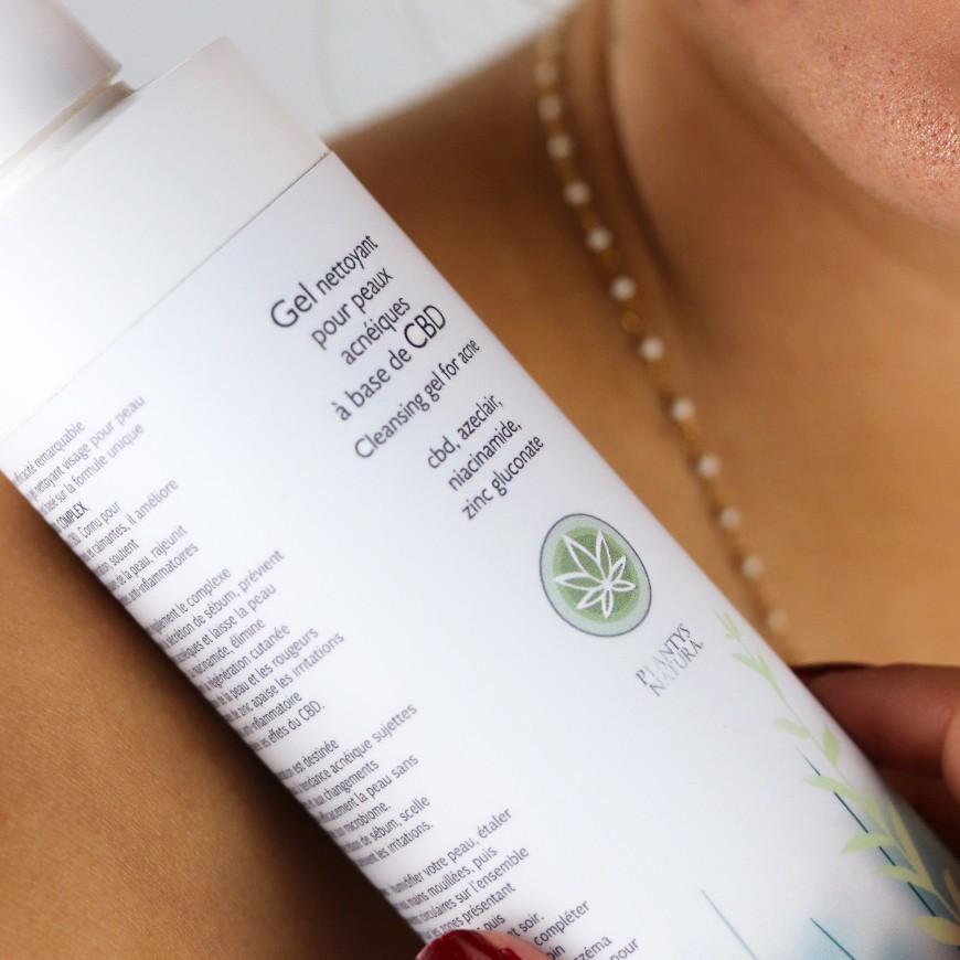 Gel nettoyant visage cosmétique CBD