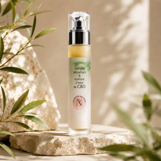 Sérum détoxifiant et tonifiant CBD Plantys Natura en mise en scène premium naturelle